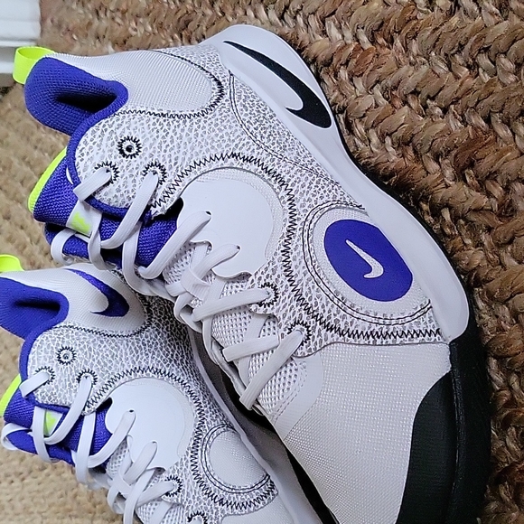 ❌️Sold❌️ Nike Fly By Mid 2 - Picture 3 of 8